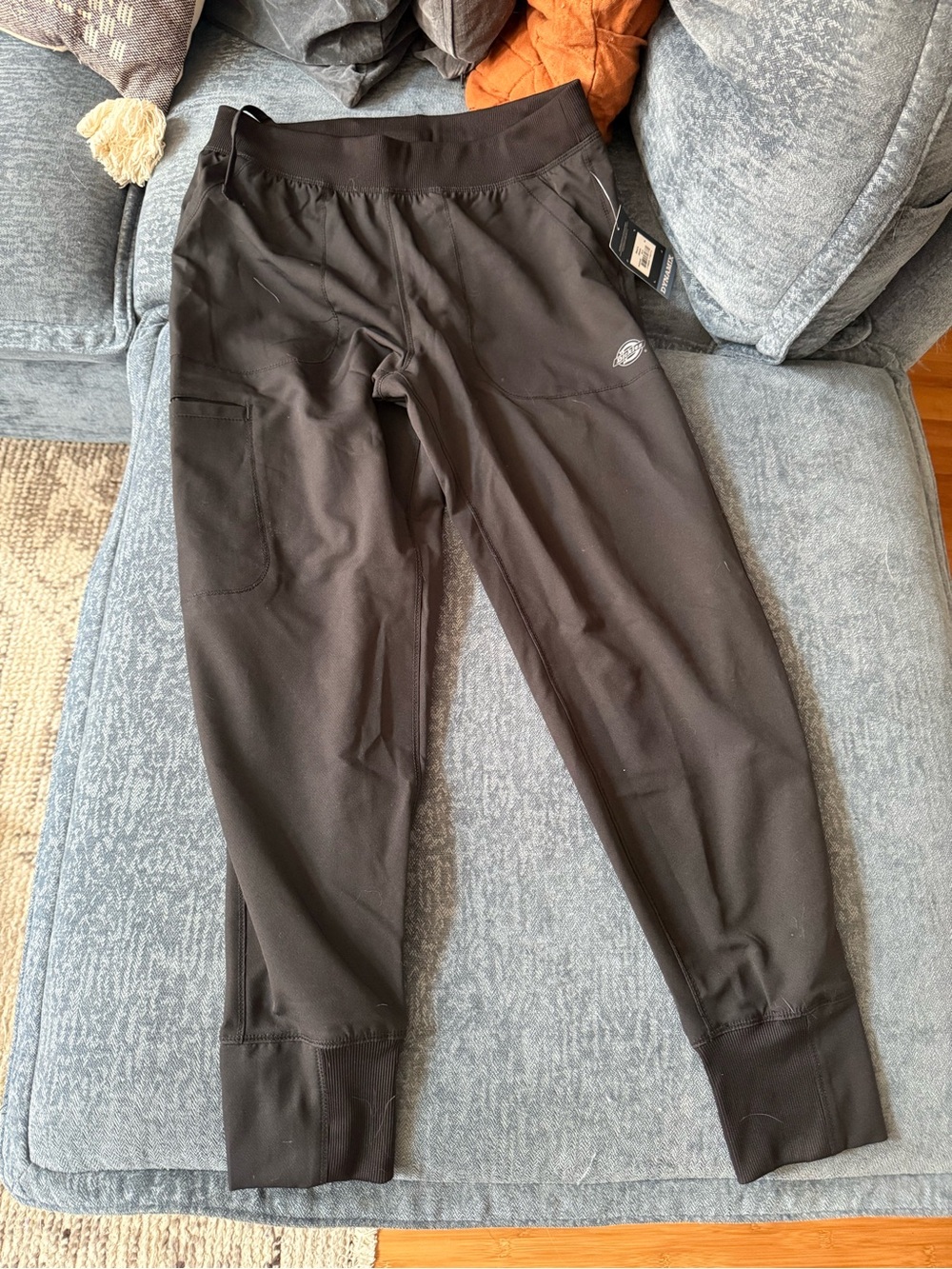Dickies Men’s Jogger Scrub Pants (medium short)